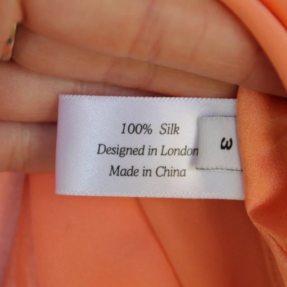 SOLD Olivia von Halle Remy peach coral silk slip - Picture 5 of 12